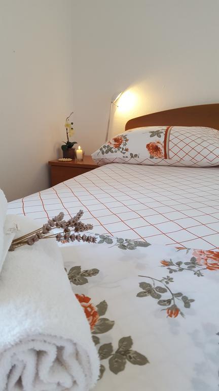 Apartment Ana Кали Екстериор снимка