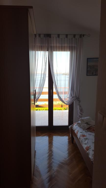 Apartment Ana Кали Екстериор снимка